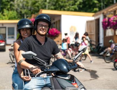 couple en scooter